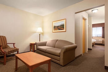 Deluxe Suite, 1 Queen Bed, Non Smoking