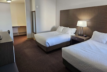 Room, 2 Double Beds, Smoking (External Access Building)