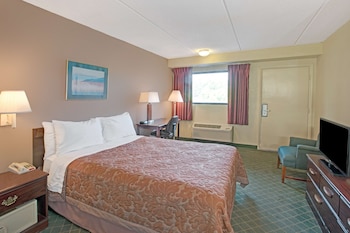 Room, 1 King Bed, Smoking