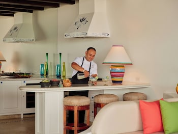 One  Bedroom Ocean View Signature Villa With Wellness Room