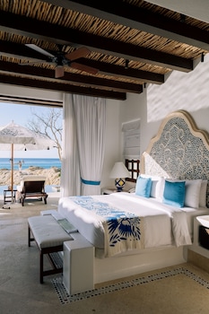 One  Bedroom Ocean View Signature Villa With Wellness Room