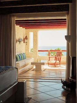 Three Bedroom Oceanview Residence