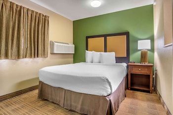 Room, 1 Queen Bed with Sofa bed, Accessible, Non Smoking