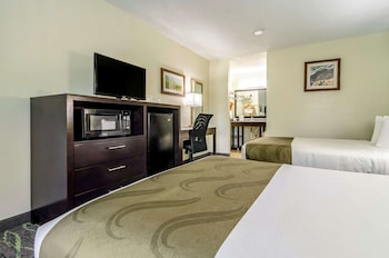 Standard Room, 2 Double Beds, Non Smoking