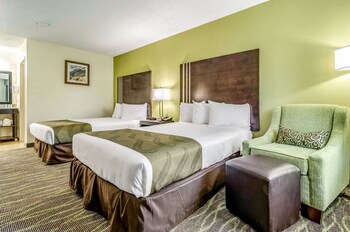 Standard Room, 2 Double Beds, Non Smoking