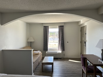 Suite, 1 King Bed, Non Smoking
