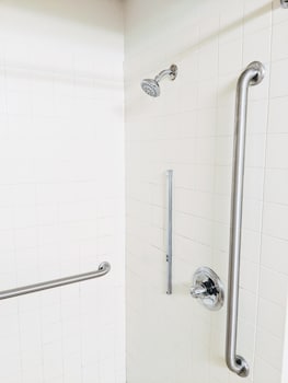 Room, 1 King Bed, Accessible, Non Smoking (Roll-In Shower)