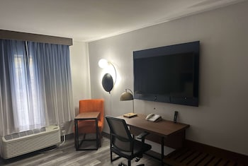 Room, 2 Queen Beds, Non Smoking