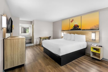 Standard Room, 1 King Bed