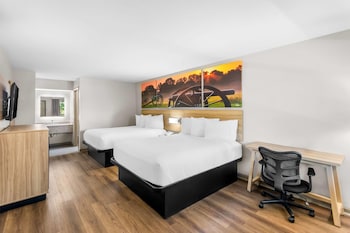 Room, 2 Queen Beds, Non Smoking