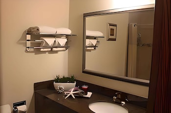 Standard Room, Non Smoking (3 Queen Beds)