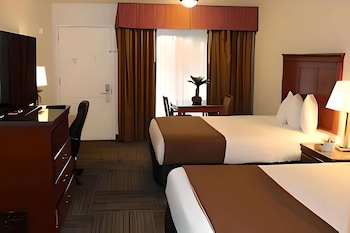 Standard Room, 2 Queen Beds, Non Smoking