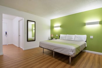 Standard Room, 1 King Bed, Non Smoking, Refrigerator & Microwave