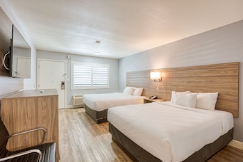 Standard Room, 2 Queen Beds, Accessible
