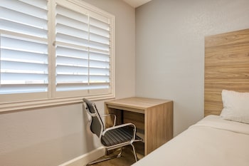 Standard Room, 2 Queen Beds