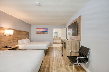 Standard Room, 2 Queen Beds, Accessible