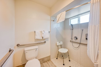 Standard Room, 2 Queen Beds, Accessible