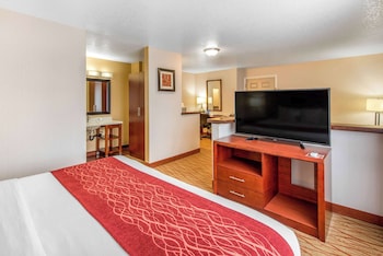 Suite, 1 King Bed, Non Smoking, Jetted Tub