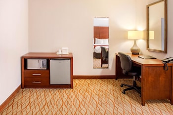 Standard Room, 2 Queen Beds, Non Smoking