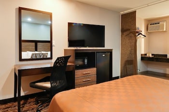 Single Room, 1 King Bed, Accessible