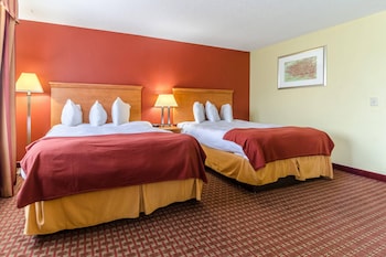 Suite, 2 Queen Beds, Non Smoking