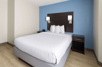 Room, 1 Queen Bed, Non Smoking (Mobility)