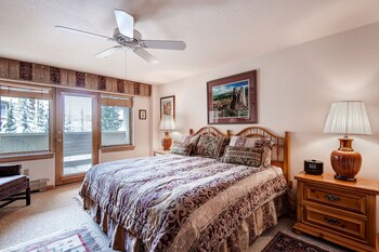 Condo, 1 Bedroom