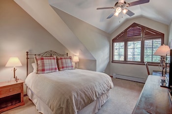 Condo, 4 Bedrooms