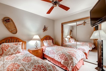 Condo, 2 Bedrooms (Plus Den or Loft)