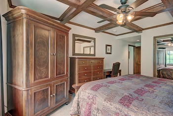 Condo, 4 Bedrooms
