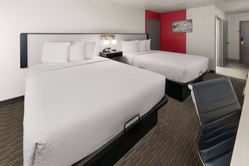 Room, 2 Queen Beds, Accessible, Non Smoking