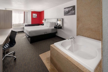 Deluxe Room, 1 King Bed, Non Smoking