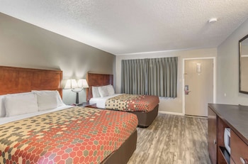 Standard Room, 2 Queen Beds, Non Smoking