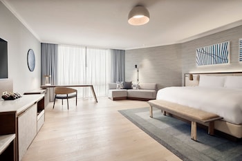 Junior Suite, 1 King Bed