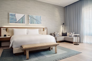 Junior Suite, 1 King Bed