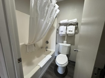 Suite, 2 Queen Beds, Non Smoking, Refrigerator & Microwave (with Sofabed)