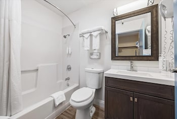 Standard Room, 2 Queen Beds