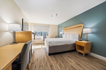 Standard Room, 1 Queen Bed