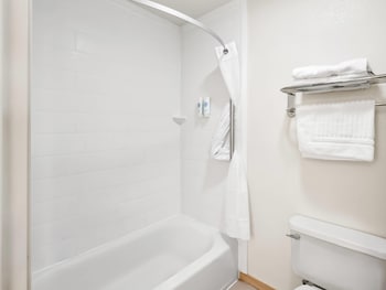 Suite, 1 King Bed with Sofa bed, Non Smoking