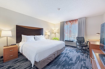 Room, 1 King Bed, Hearing Accessible (Transfer Shower)