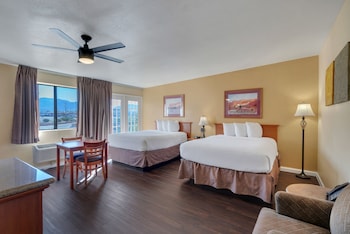 Room, 2 Queen Beds, Accessible, Non Smoking