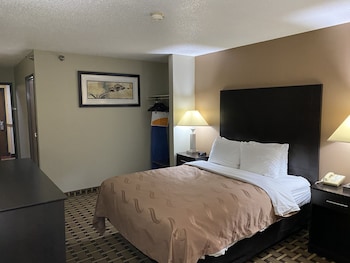 Standard Room, 1 Queen Bed, Non Smoking