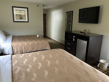 Standard Room, 2 Queen Beds, Non Smoking