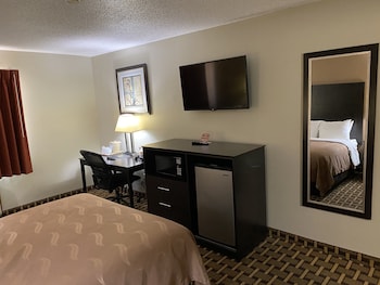 Standard Room, 1 Queen Bed, Non Smoking