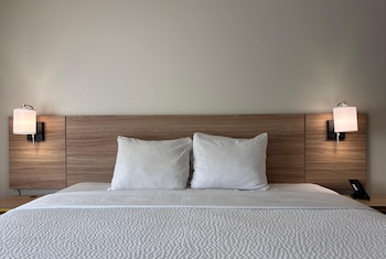 Suite, 1 King Bed, Non Smoking