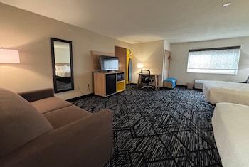 Deluxe Room, 2 Queen Beds, Non Smoking