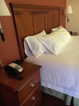 One King Bed, Non-Smoking, Accessible