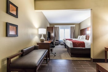 Suite, 2 Queen Beds, Non Smoking