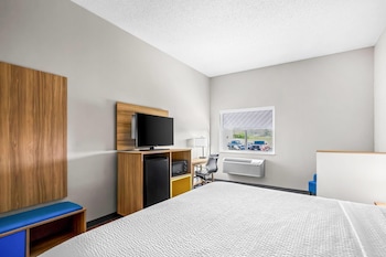 Deluxe Suite, 1 King Bed, Non Smoking