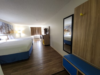Room, 2 Queen Beds, Non Smoking (Pet Friendly)